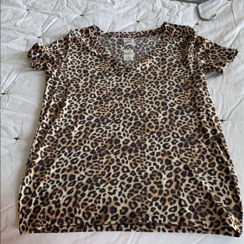 Cheetah T-shirt NWT